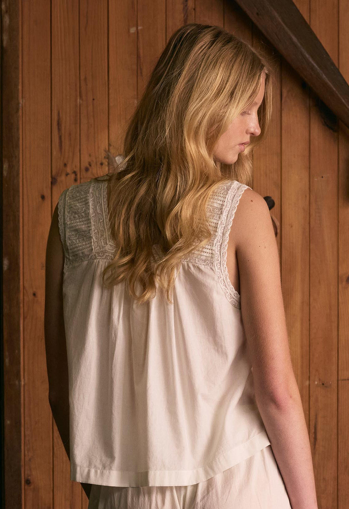 Rhode Top - Antique White
